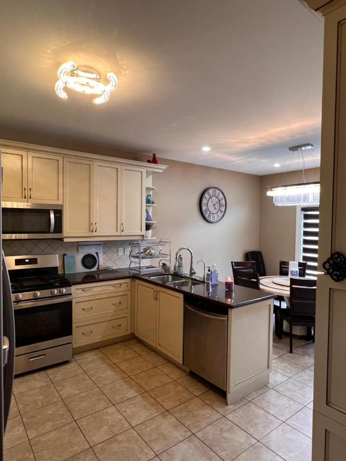 Spacious Detached In Brampton Exterior foto