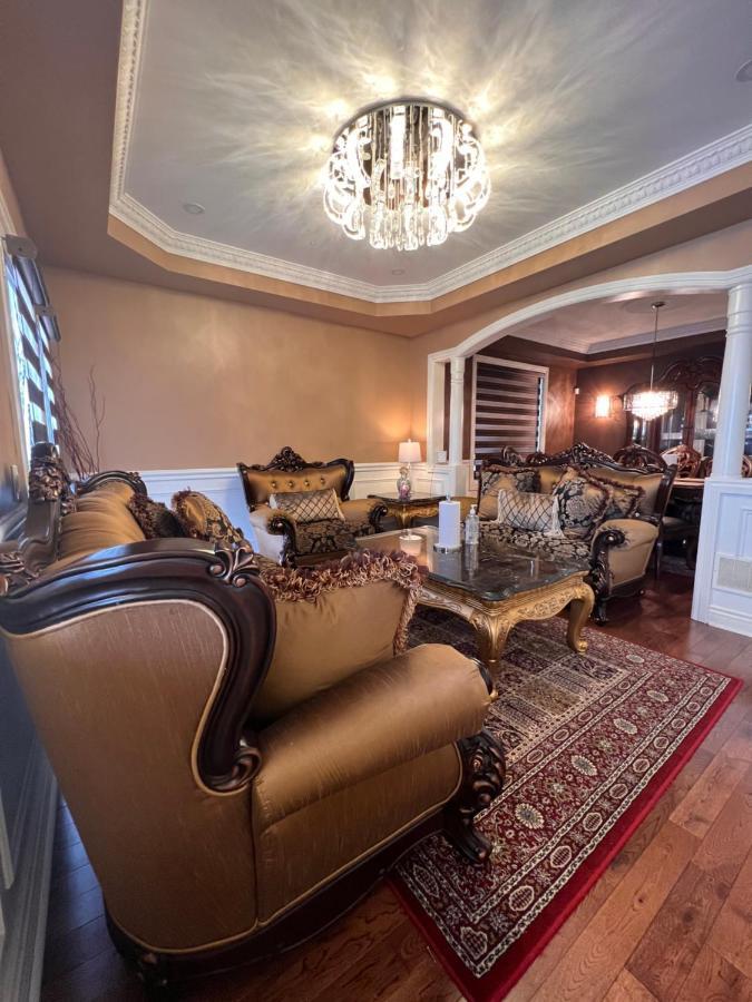 Spacious Detached In Brampton Exterior foto