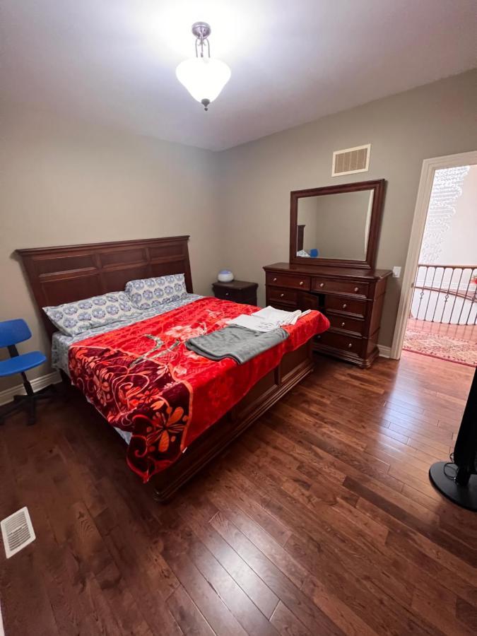 Spacious Detached In Brampton Exterior foto